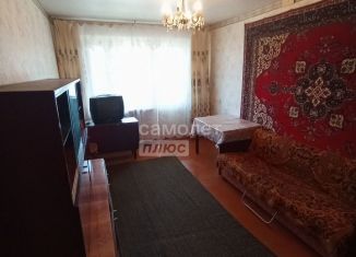 Продаю двухкомнатную квартиру, 45 м2, Бор, Коммунистическая улица, 15