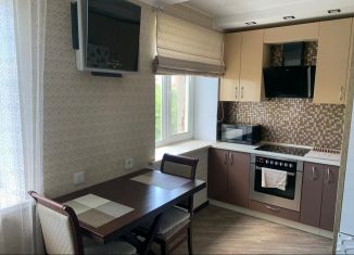 Продам однокомнатную квартиру, 30 м2, Благовещенск, улица Островского, 12