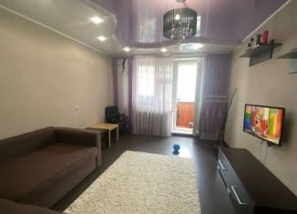 Сдаю в аренду однокомнатную квартиру, 45 м2, Тюмень, Широтная улица, 173к2