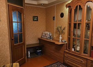 Продается двухкомнатная квартира, 46.6 м2, Курск, улица Димитрова, 103