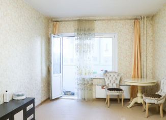 Продам 1-ком. квартиру, 41 м2, посёлок Шушары, Центральная улица, 14к2, ЖК Дом Хороших Квартир