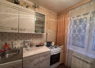 Продаю двухкомнатную квартиру, 44.2 м2, Павловский Посад, Южная улица, 31