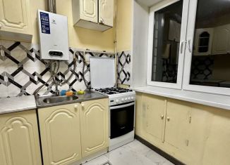 Продаю двухкомнатную квартиру, 43 м2, Серпухов, Физкультурная улица, 25