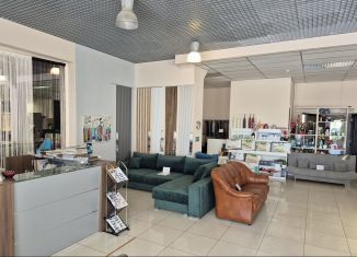 Продажа торговой площади, 200 м2, Псков, улица Максима Горького, 1