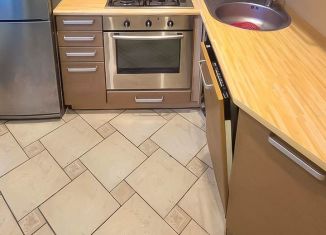 Продается 3-ком. квартира, 54.5 м2, Краснодар, микрорайон Черемушки, улица 2-я Пятилетка, 8