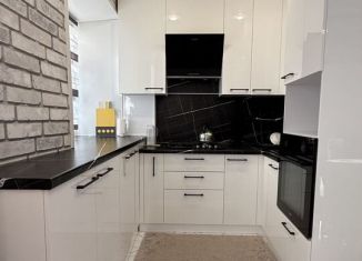 Продам 3-комнатную квартиру, 50 м2, Азнакаево, улица Ленина, 31