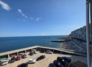 Продам однокомнатную квартиру, 83 м2, посёлок городского типа Гурзуф, набережная Пушкина, 17литБ