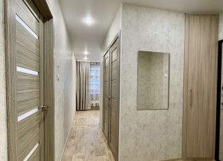 Продаю двухкомнатную квартиру, 48 м2, Дзержинск, улица Строителей, 7