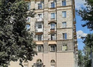 Продаю 2-ком. квартиру, 46.3 м2, Новосибирск, проспект Дзержинского, 81, Дзержинский район