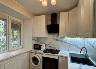 Продается двухкомнатная квартира, 60.8 м2, Республика Башкортостан, Российская улица