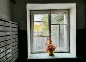 Продается 2-ком. квартира, 40.4 м2, Татарстан, улица Лейтенанта Шмидта, 48