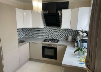 Продам трехкомнатную квартиру, 74.2 м2, Республика Башкортостан, улица Габдуллы Амантая, 4/1