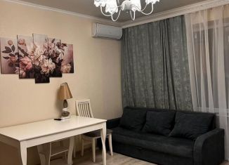 Сдаю двухкомнатную квартиру, 50 м2, Сочи, Первомайская улица, 19, микрорайон Центральный