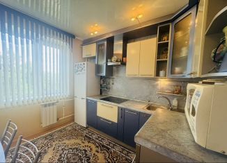 Продам 3-комнатную квартиру, 68.9 м2, Златоуст, 6-я Демидовская улица, 53