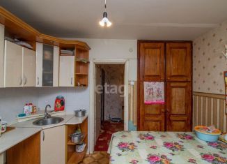 Продается 3-ком. квартира, 65.4 м2, Тюмень, улица Ивана Крылова, 17