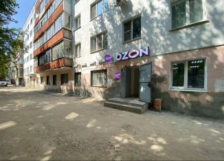 Продается торговая площадь, 210 м2, Чувашия, Хевешская улица, 31А