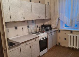 Сдается в аренду 3-ком. квартира, 57 м2, Тобольск, 9-й микрорайон, 21