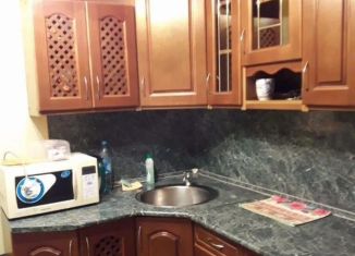 Сдаю 2-комнатную квартиру, 52 м2, Тобольск, 10-й микрорайон, 25