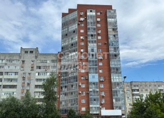 Продаю 2-ком. квартиру, 71.5 м2, Пермь, улица Карпинского, 109А