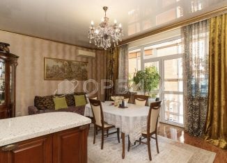 Продаю двухкомнатную квартиру, 92.3 м2, Тюмень, улица Достоевского, 7