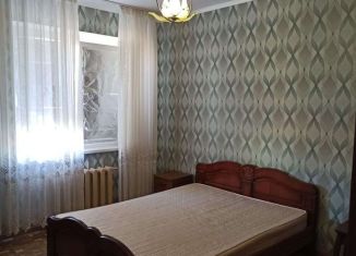 2-ком. квартира в аренду, 60 м2, Астраханская область, улица Куликова, 64