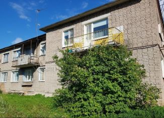 Продам двухкомнатную квартиру, 44 м2, Ленинградская область, квартал Ленрыба, 47А