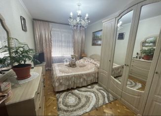 Продается 2-комнатная квартира, 51 м2, Адыгейск, улица Чайковского, 8