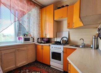 Продается четырехкомнатная квартира, 60 м2, Азнакаево, улица Хасанова, 29