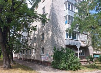 Сдается в аренду 3-комнатная квартира, 60 м2, Брянск, улица Камозина, 16, Бежицкий район