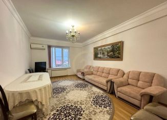 Продается трехкомнатная квартира, 118 м2, Грозный, бульвар Султана Дудаева, 28, 7-й микрорайон