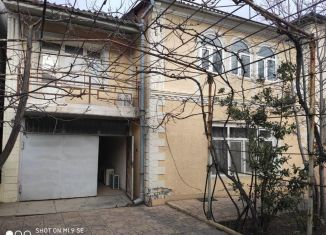Дом на продажу, 200 м2, Махачкала, улица Мирзабекова, 122
