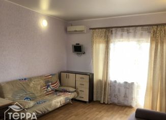 Продам 1-ком. квартиру, 31 м2, село Молочное, Южная улица, 36