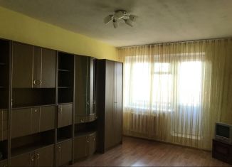 Сдается в аренду однокомнатная квартира, 32 м2, Иркутск, улица Миронова, 56