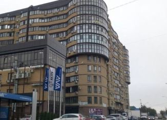 Сдам в аренду однокомнатную квартиру, 45 м2, Краснодар, Бородинская улица, 10, микрорайон КСК