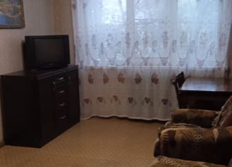 Продается 2-ком. квартира, 54 м2, Гусь-Хрустальный, проспект 50 лет Советской Власти, 43