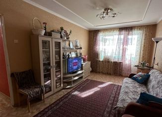 Продаю 2-комнатную квартиру, 50.9 м2, поселок городского типа Кугеси, Советская улица