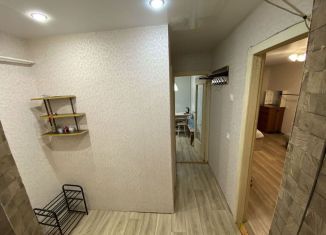 Продается 1-комнатная квартира, 30 м2, Екатеринбург, улица Лобкова, 36, улица Лобкова
