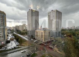 Сдам в аренду двухкомнатную квартиру, 80 м2, Екатеринбург, Авиационная улица, 10, Авиационная улица