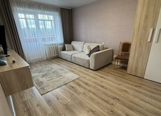 Продам 2-ком. квартиру, 48 м2, Чайковский, проспект Победы, 24