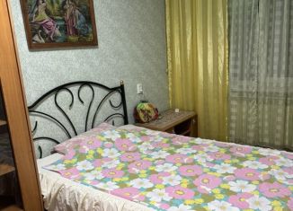 Сдам 2-ком. квартиру, 50 м2, Керчь, улица Орджоникидзе, 90