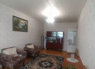 Продается 2-ком. квартира, 43 м2, Бугуруслан, 2-й микрорайон, 27