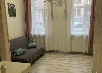 Сдаю в аренду 2-ком. квартиру, 34 м2, Санкт-Петербург, 7-я Советская улица, 27, Центральный район