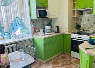 Продажа трехкомнатной квартиры, 58.6 м2, Бирск, улица Чеверёва, 142