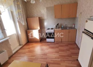 Продам 2-ком. квартиру, 65 м2, Владимирская область, улица Нижняя Дуброва, 3А