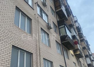 Продам 1-ком. квартиру, 43 м2, Дагестан, проспект М. Омарова, 5