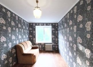 Продается трехкомнатная квартира, 60 м2, Железногорск, улица Гагарина, 27