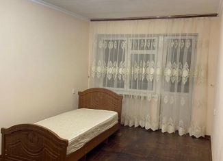 Аренда 3-ком. квартиры, 60 м2, Кисловодск, улица Островского, 41