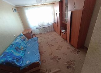 Сдается в аренду комната, 19 м2, Будённовск, 8-й микрорайон, 17