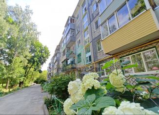 Продам 3-комнатную квартиру, 49.3 м2, Калуга, Хрустальная улица, 66