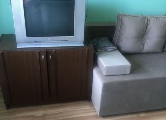 Сдам 1-ком. квартиру, 35 м2, Тольятти, бульвар Орджоникидзе, 7, Автозаводский район